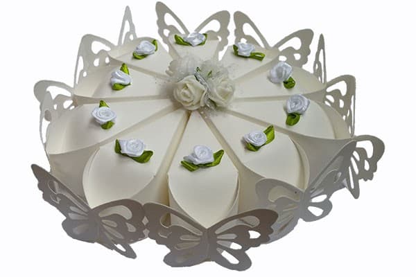 Torta portaconfetti 10 coni o fette colore bianco con farfalle