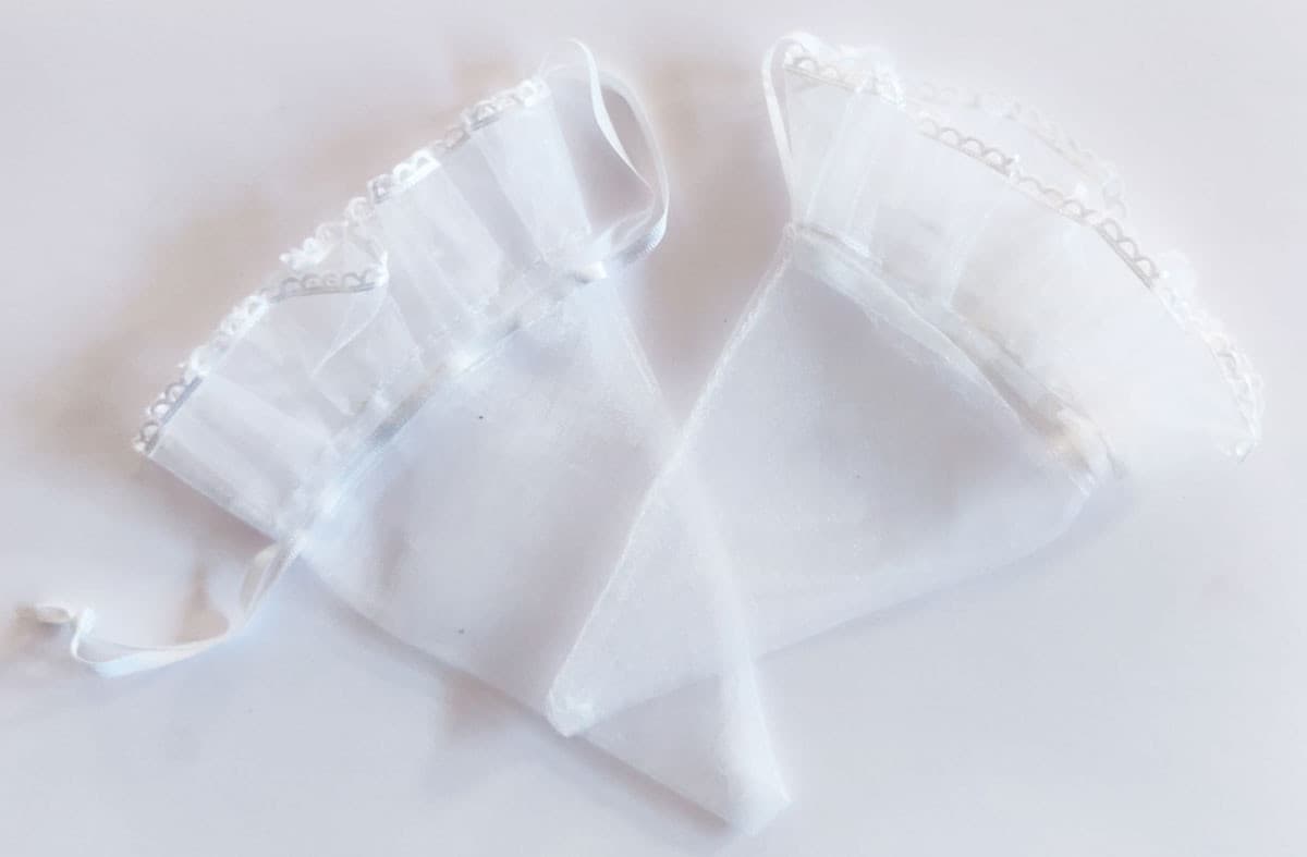 10 Coni cornucopia portaconfetti in organza bianchi