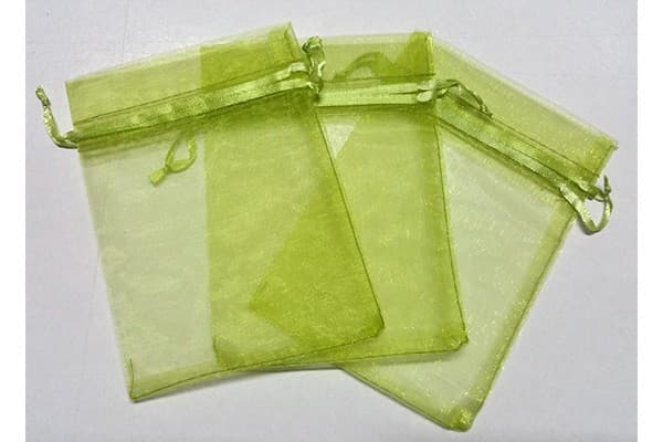 10 Sacchetti Verdi in organza per confetti