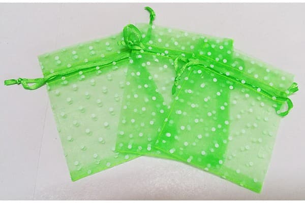 10 Sacchetti in organza verde mela con pois per confetti