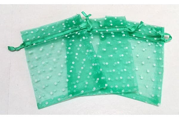 10 Sacchetti Verdi con pois in organza per confetti