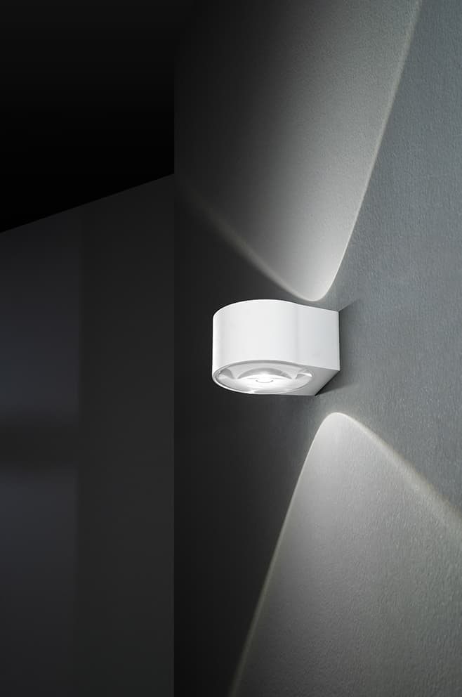 Applique alluminio colore bianco opaco Vision LED biemissione 12W 3000K 900Lm IP65