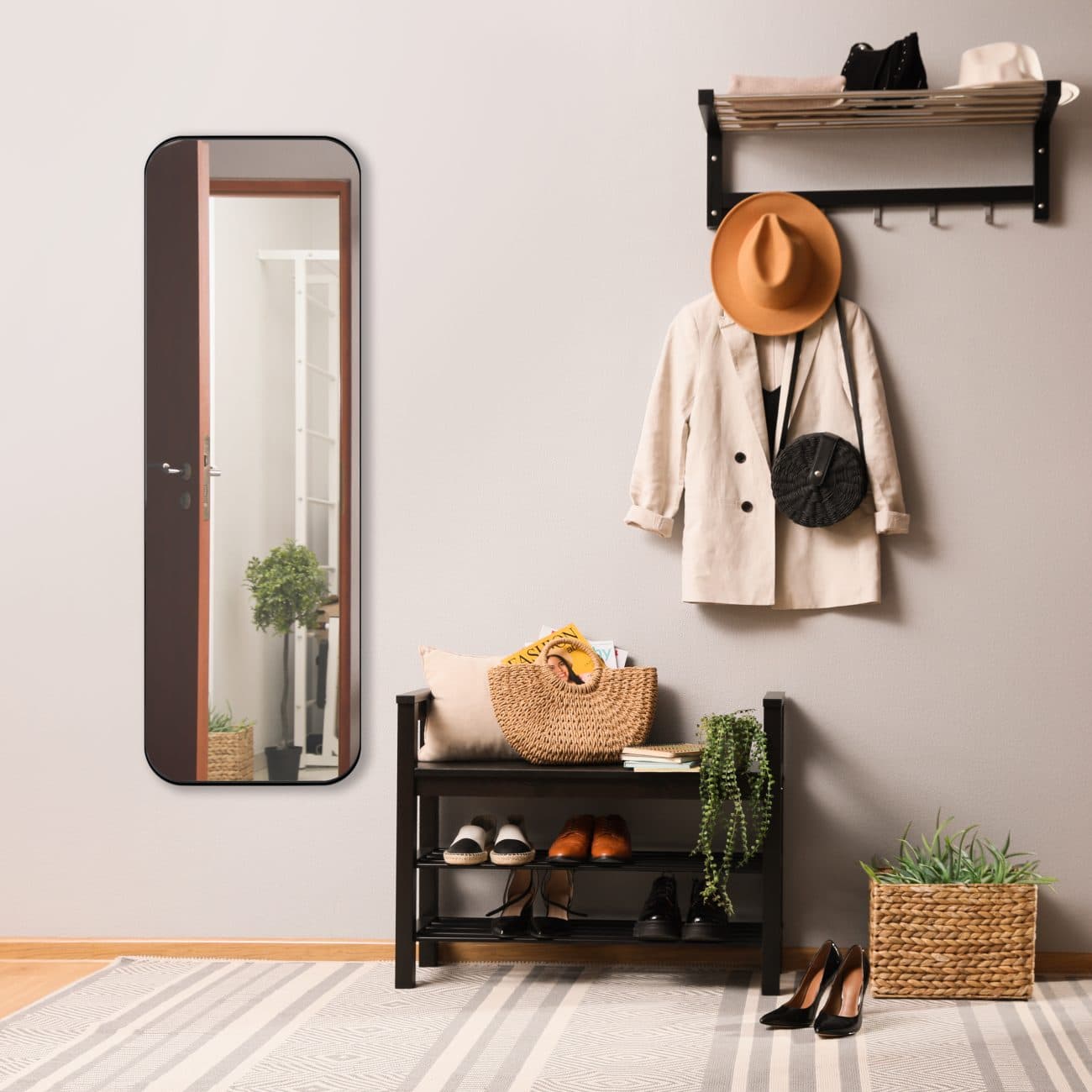 BRITNEY SPECCHIO DA PARETE CON CORNICE SPORGENTE CON GANCI X INSTALLAZIONE ORIZZONTALE E VERTICALE NERO H.150CM